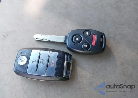 2009 Honda Accord 3.5 Ex-L from USA, damaged, VIN 1HGCP36879A012713